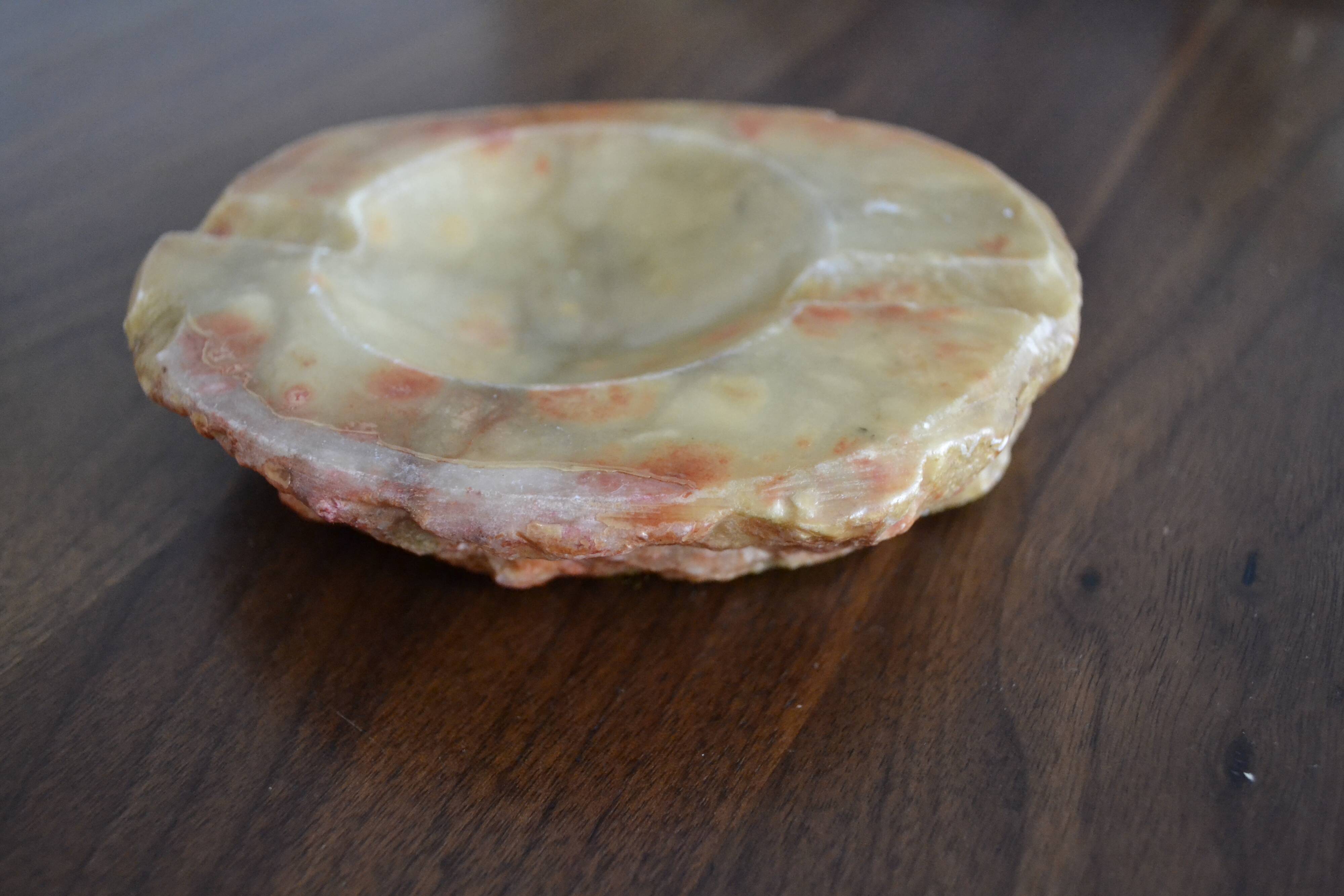 Ashtray in alabaster