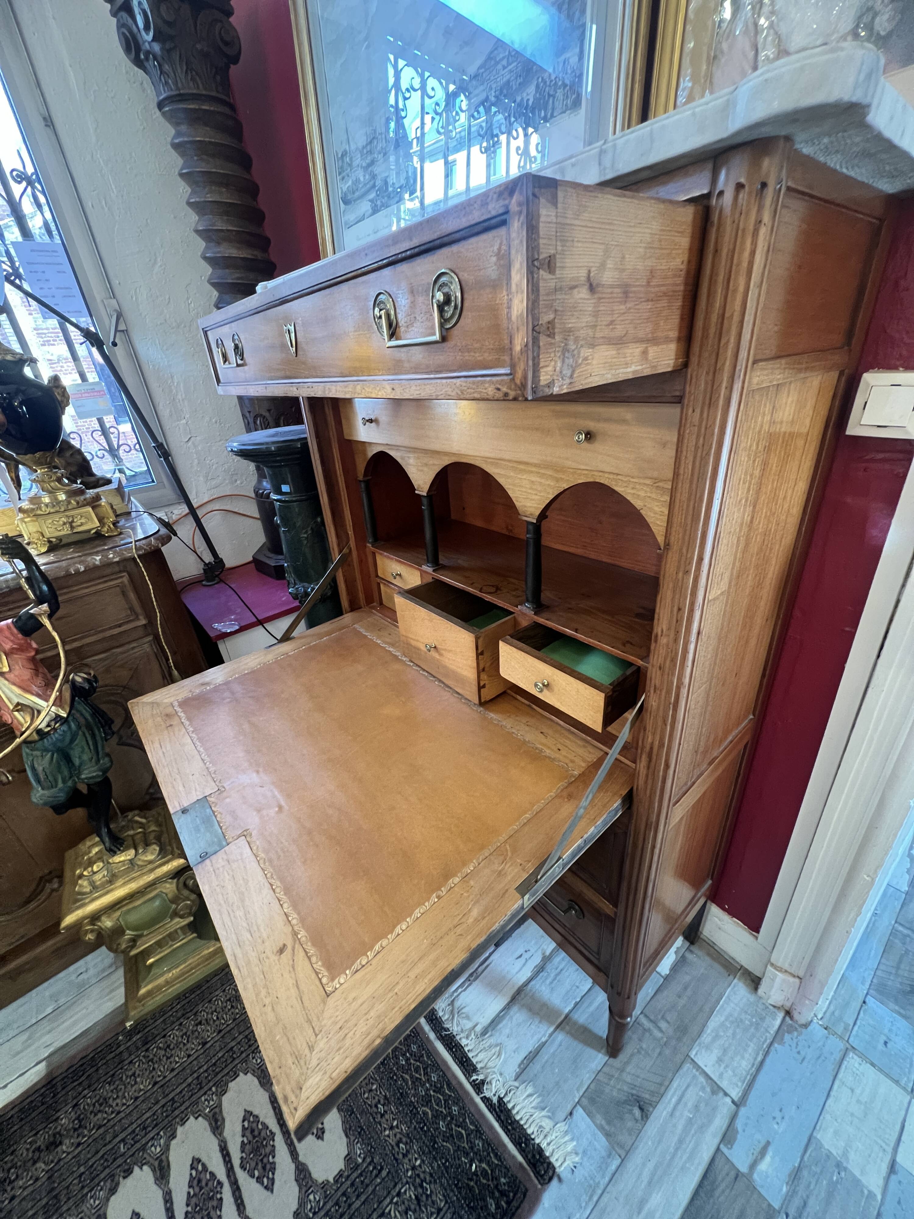 Louis XVI period mahogany secretary, white marble top, clover lock