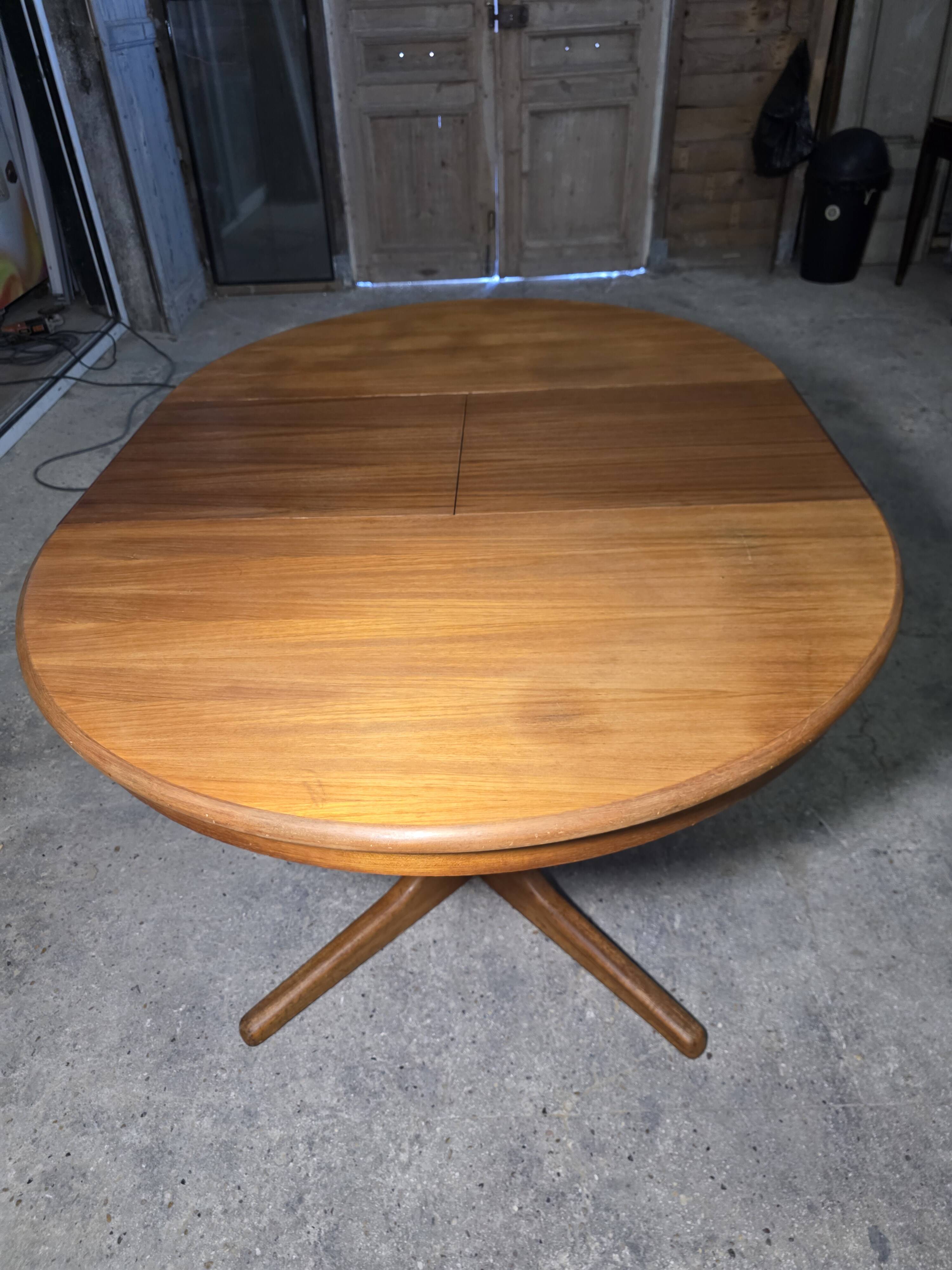Table extensible Baumann en teck des années 60, (2 rallonges)