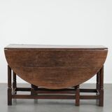 Antique English oak side/dining/gateleg table from the 18th century