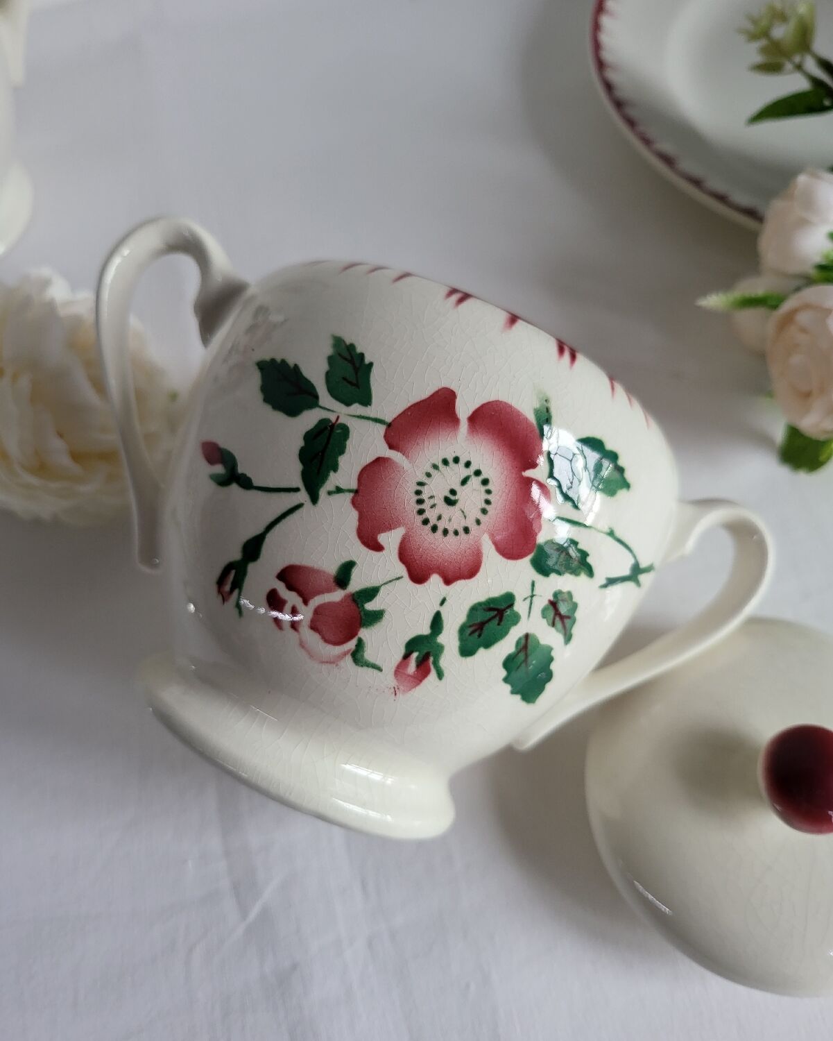 Sarreguemines earthenware sugar bowl, Epernay pattern