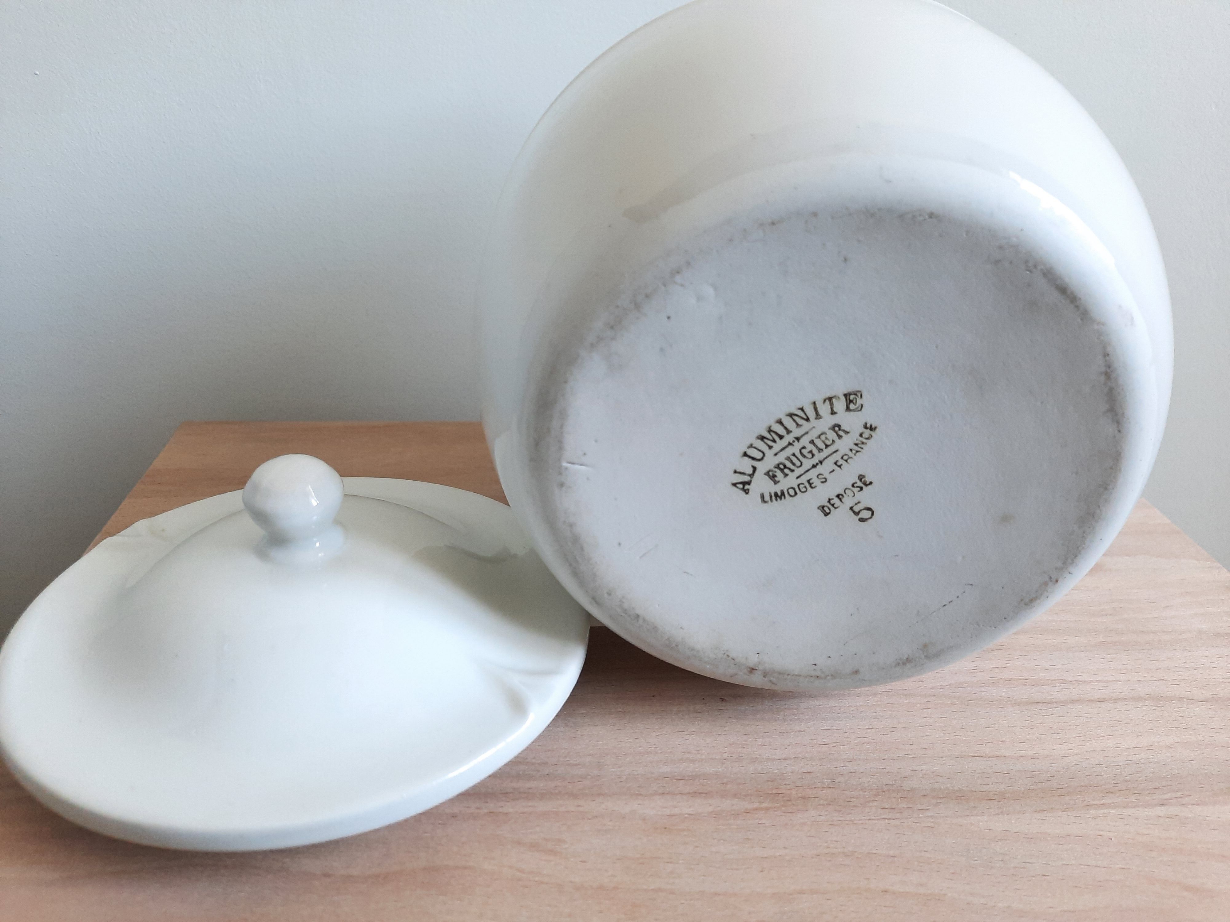 Vintage kitchen pot in Aluminite Frugier Limoges porcelain