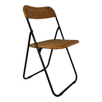 Wicker folding chair