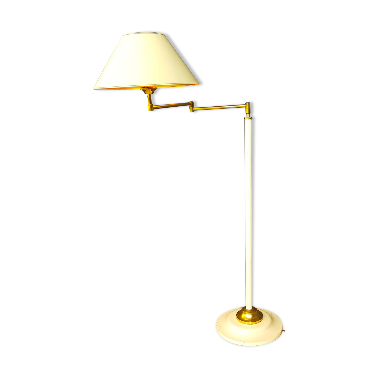 Articulated floor lamp 1950 design in metal and brass