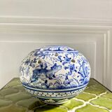 Vase pique flowers monochrome blue decoration