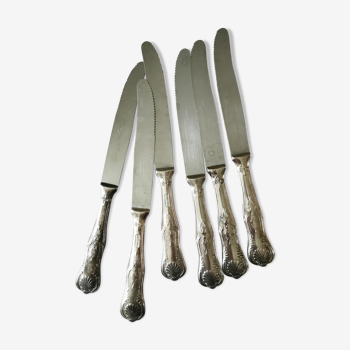 Set de 6 couteaux de table en métal argenté