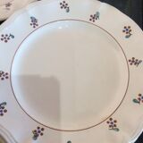Lot de 7 assiettes et un plat Diguoin