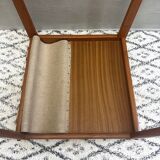 Table basse porte-revues danoise par Furbo Spøttrup