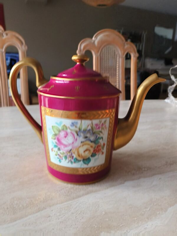 Service à thé en porcelaine de Limoges peint main