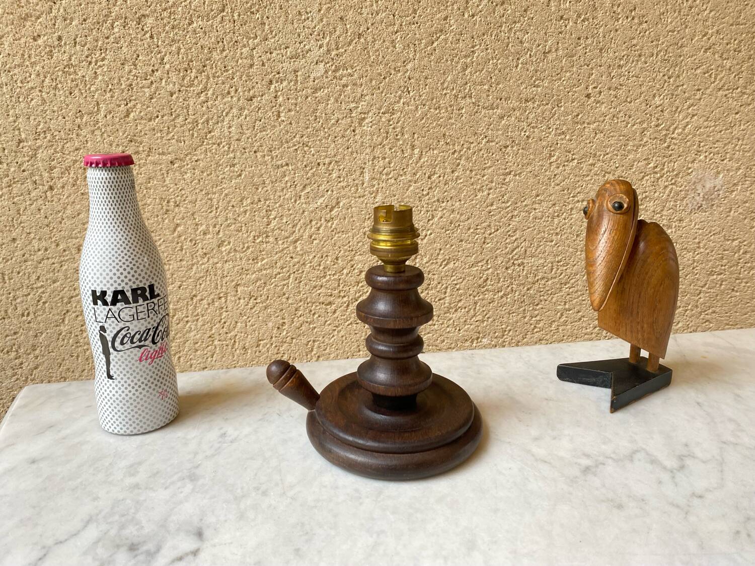 Turned wood lamp base, French craftsmanship, vintage art deco, minimalist, 40s/50s