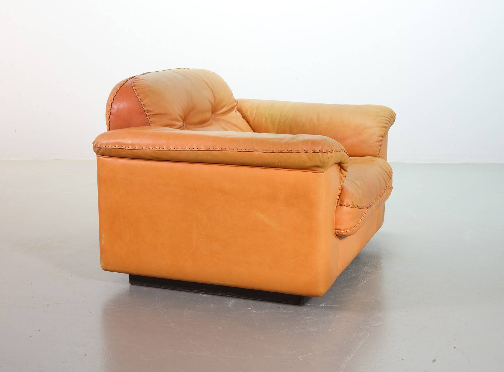 Striking De Sede DS101 Cognac Leather Lounge Chair DS17. Switzerland, 1970s