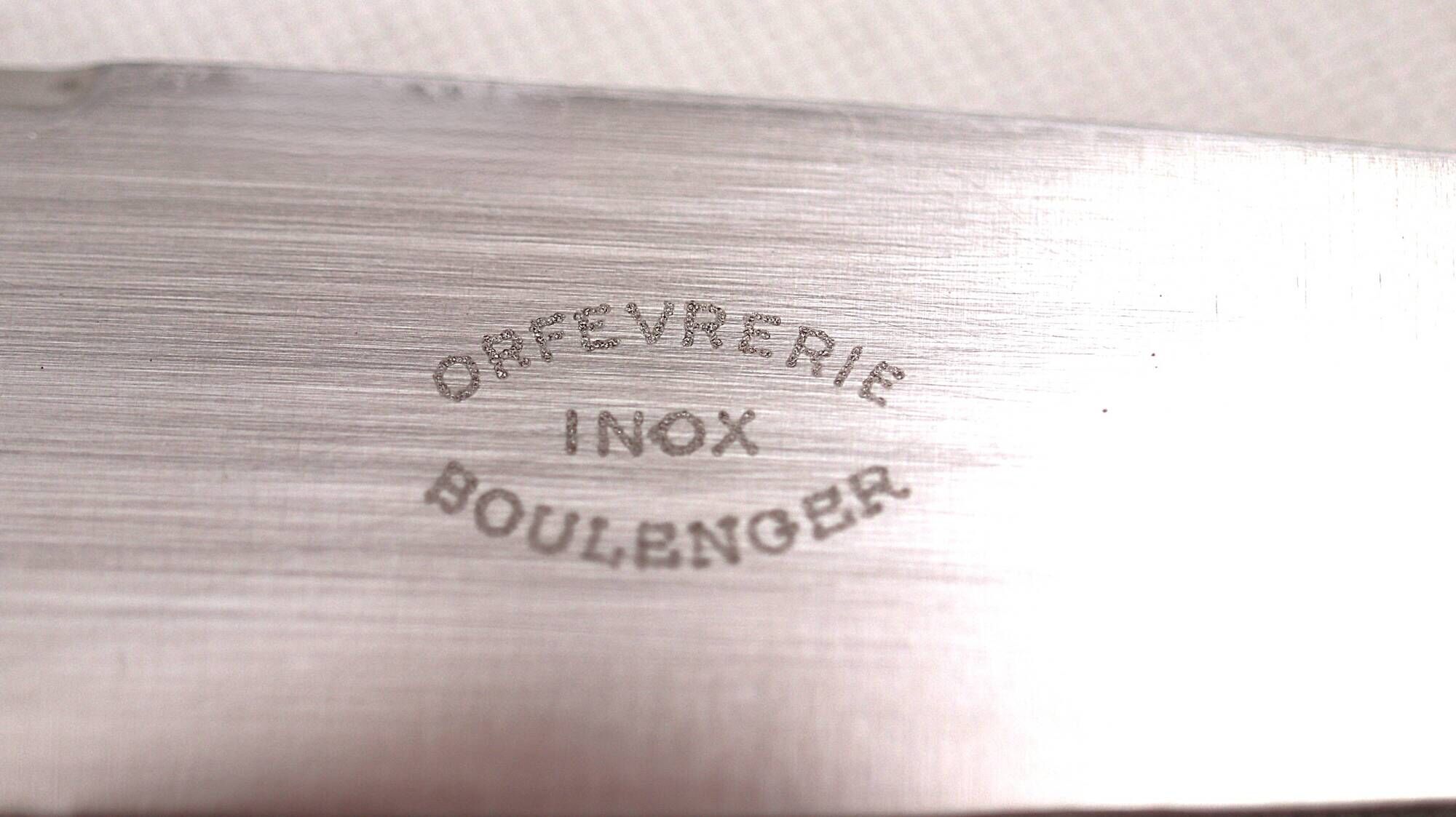 Boulenger Rambouillet, 12 silver-plated table knives, excellent condition.