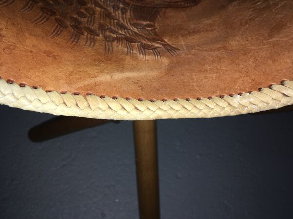 Paires de tabourets tripode en cuir