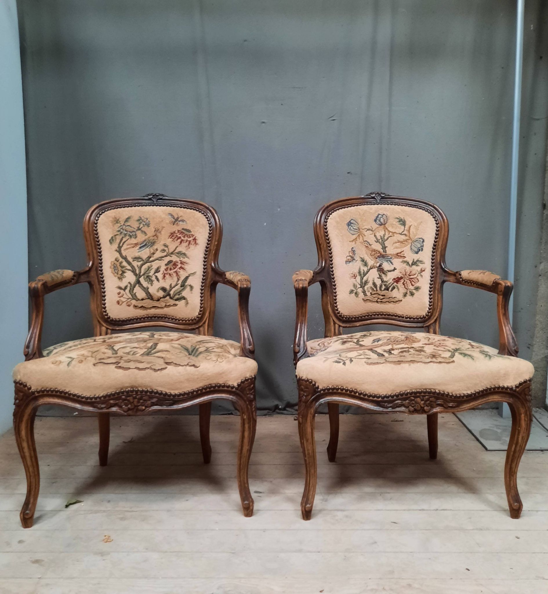 Paire de canriolet de style Louis XV