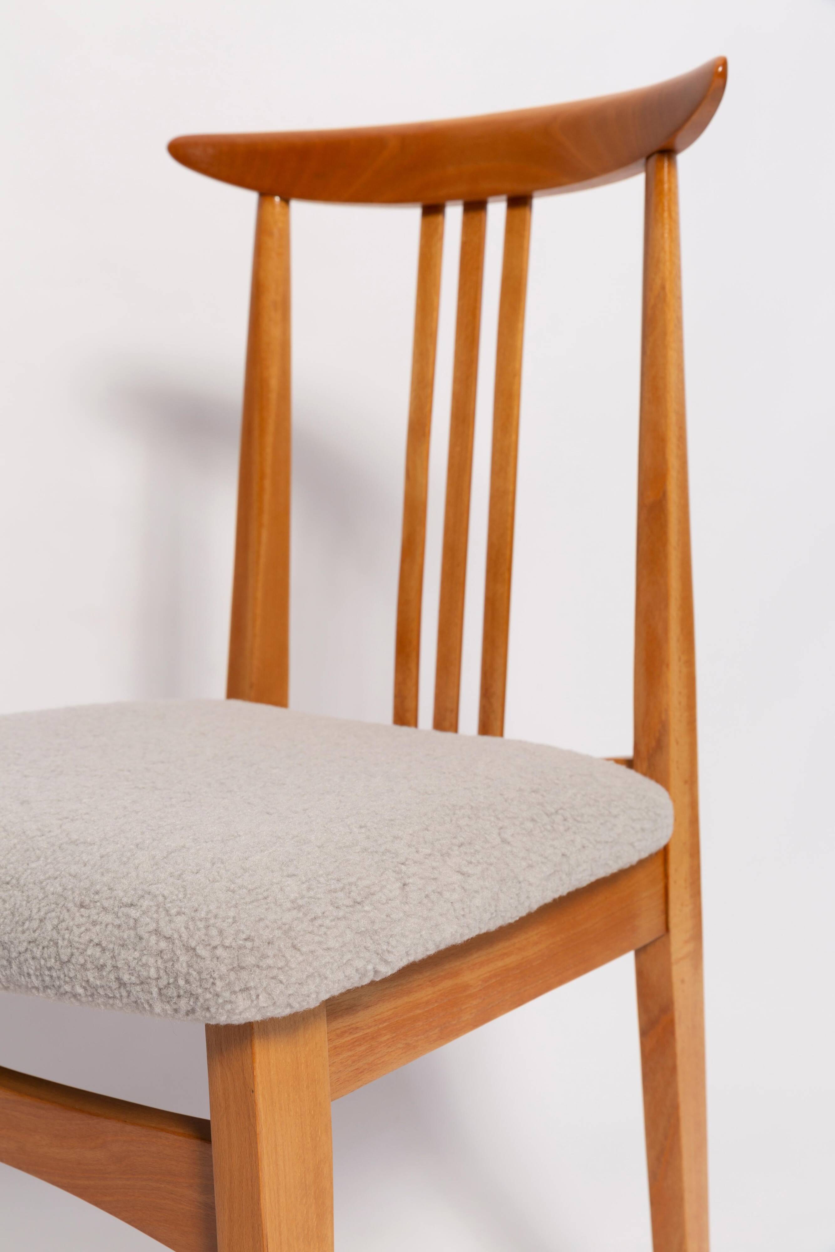 Mid-Century Chair in Linen Boucle and Light Wood by M. Zielinski, Europe, 1960s