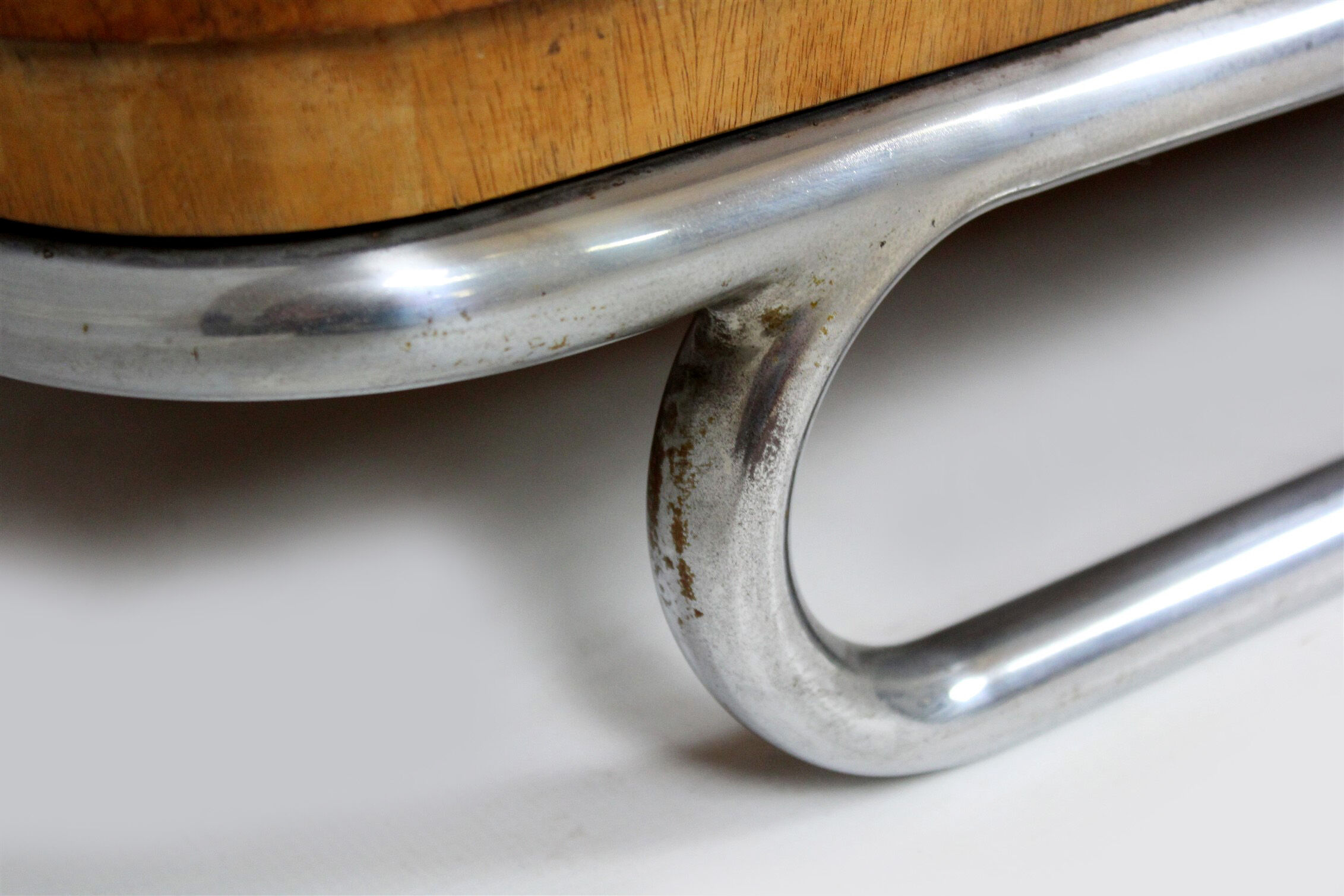 Bauhaus chromed tubular steel wardrobe, 1930s