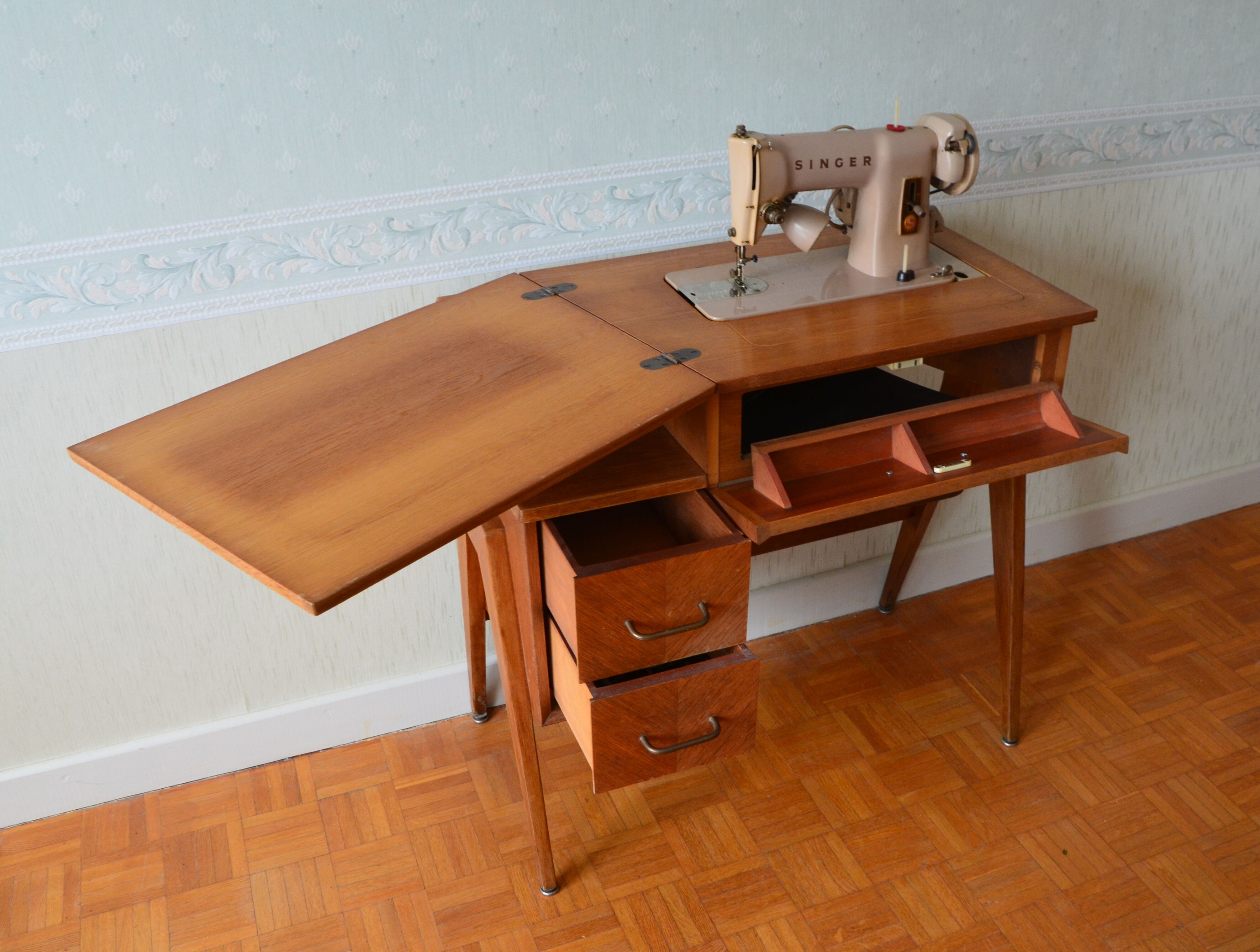 Desk and its Singer integrated sewing machine, 1962