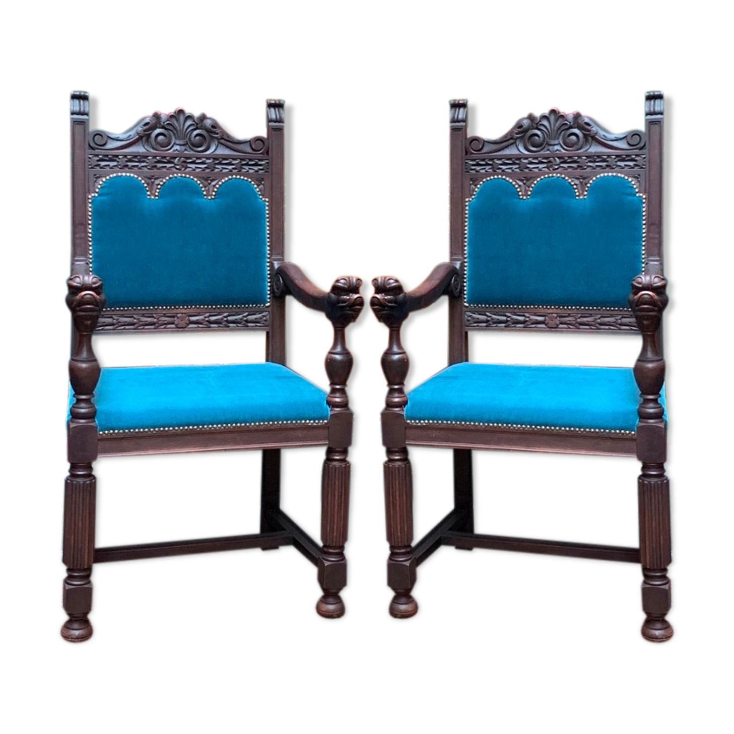 Pair of Renaissance-style armchairs