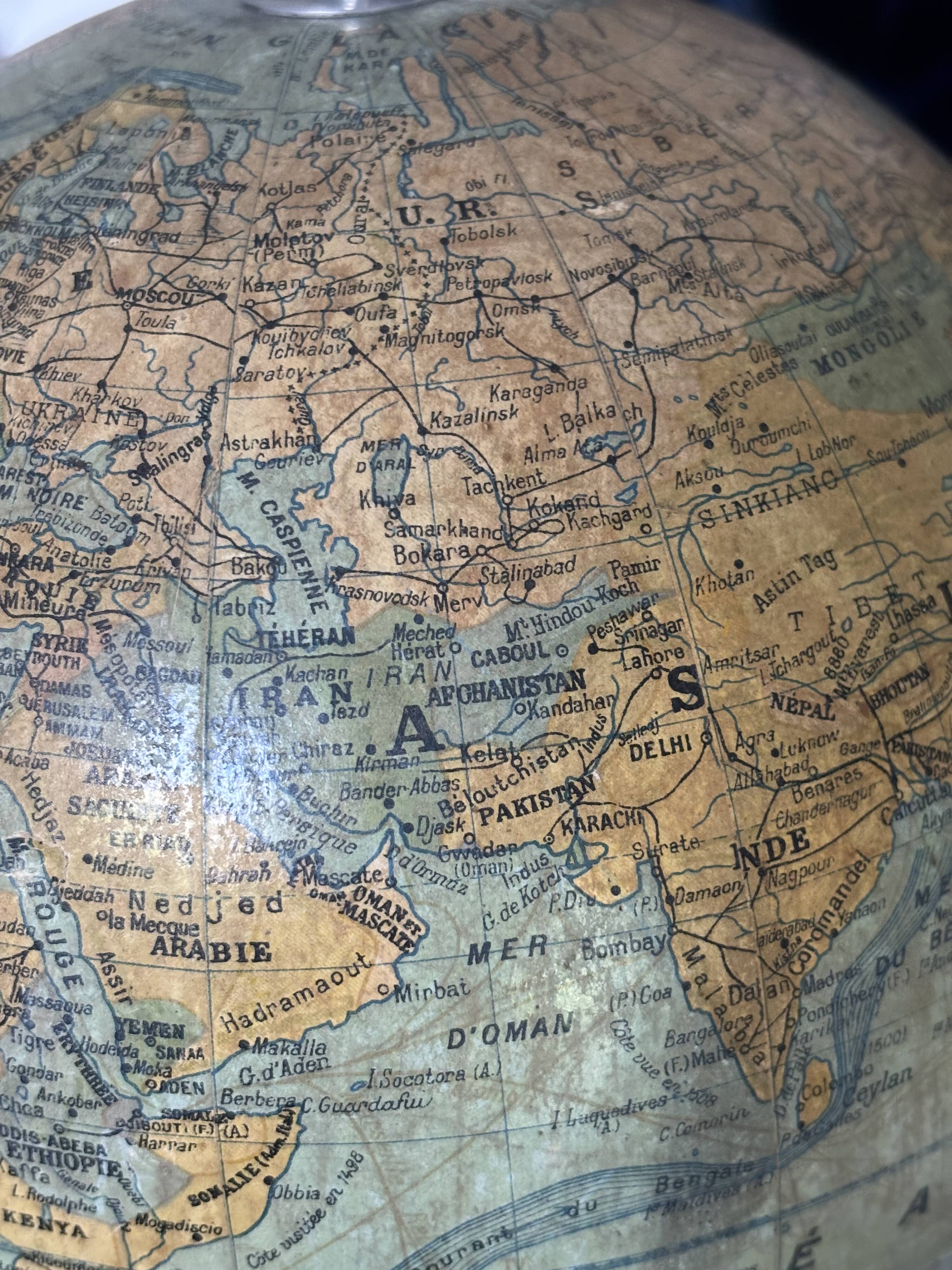 Globe vintage 1950 terrestre Girard et Barrère et Thomas - 33 cm