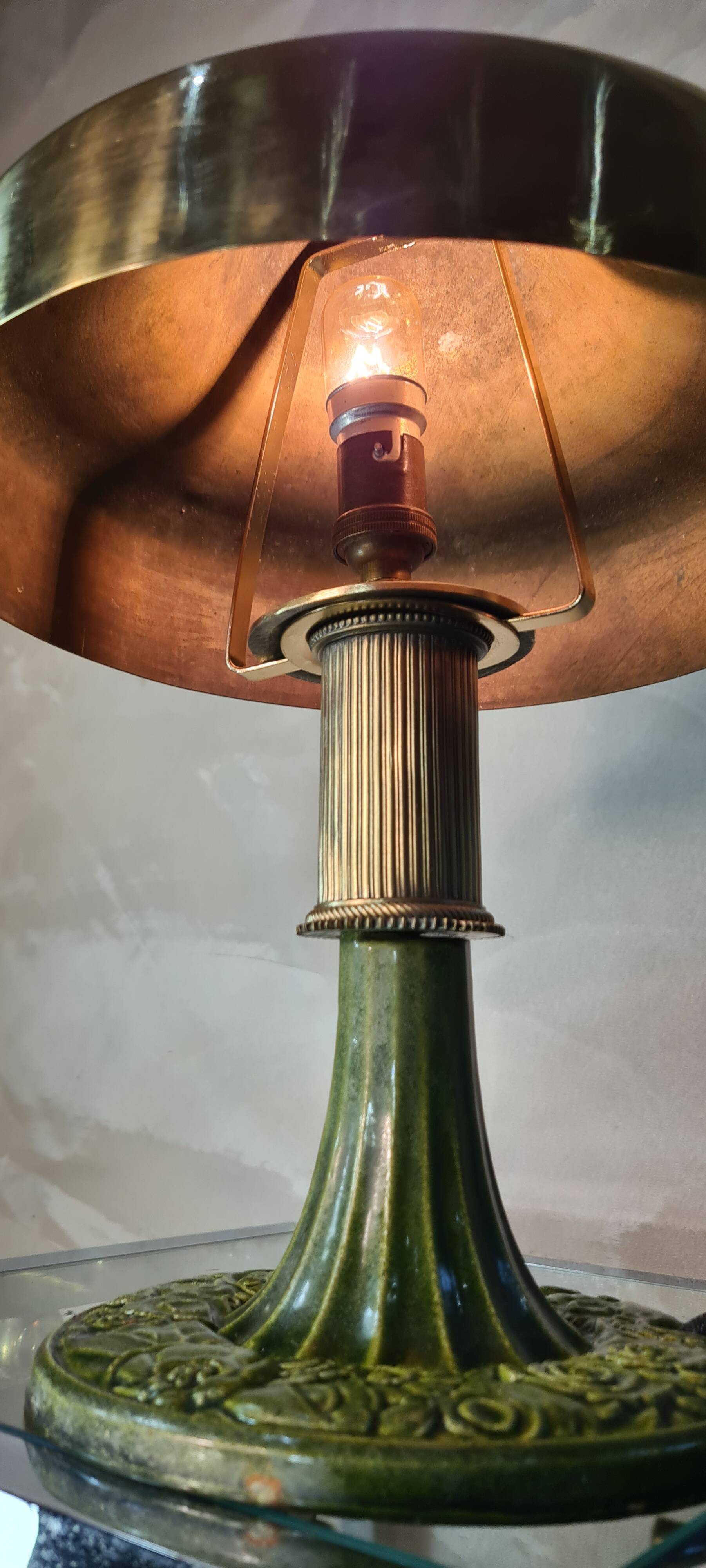 Varnished cast iron lamp and hammered brass lampshade 1920 art deco 32x23