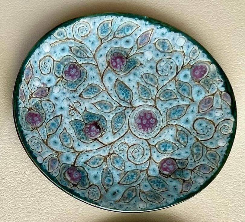 Oval dessert plate in glazed ceramic, Danuta Le Hénaff