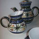 Service has chocolate Quimper Keraluc two cups