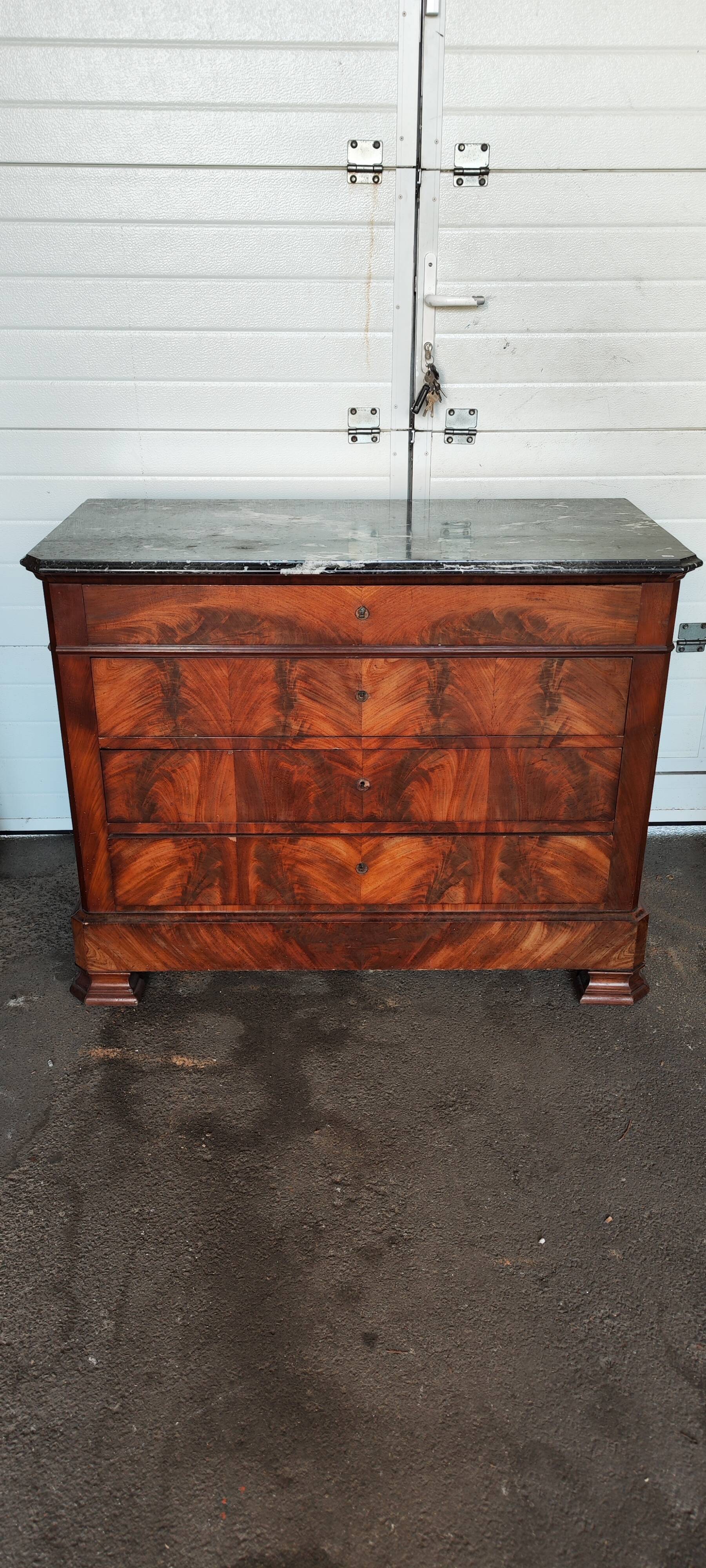 Old Louis Philippe style four-drawer chest of drawers