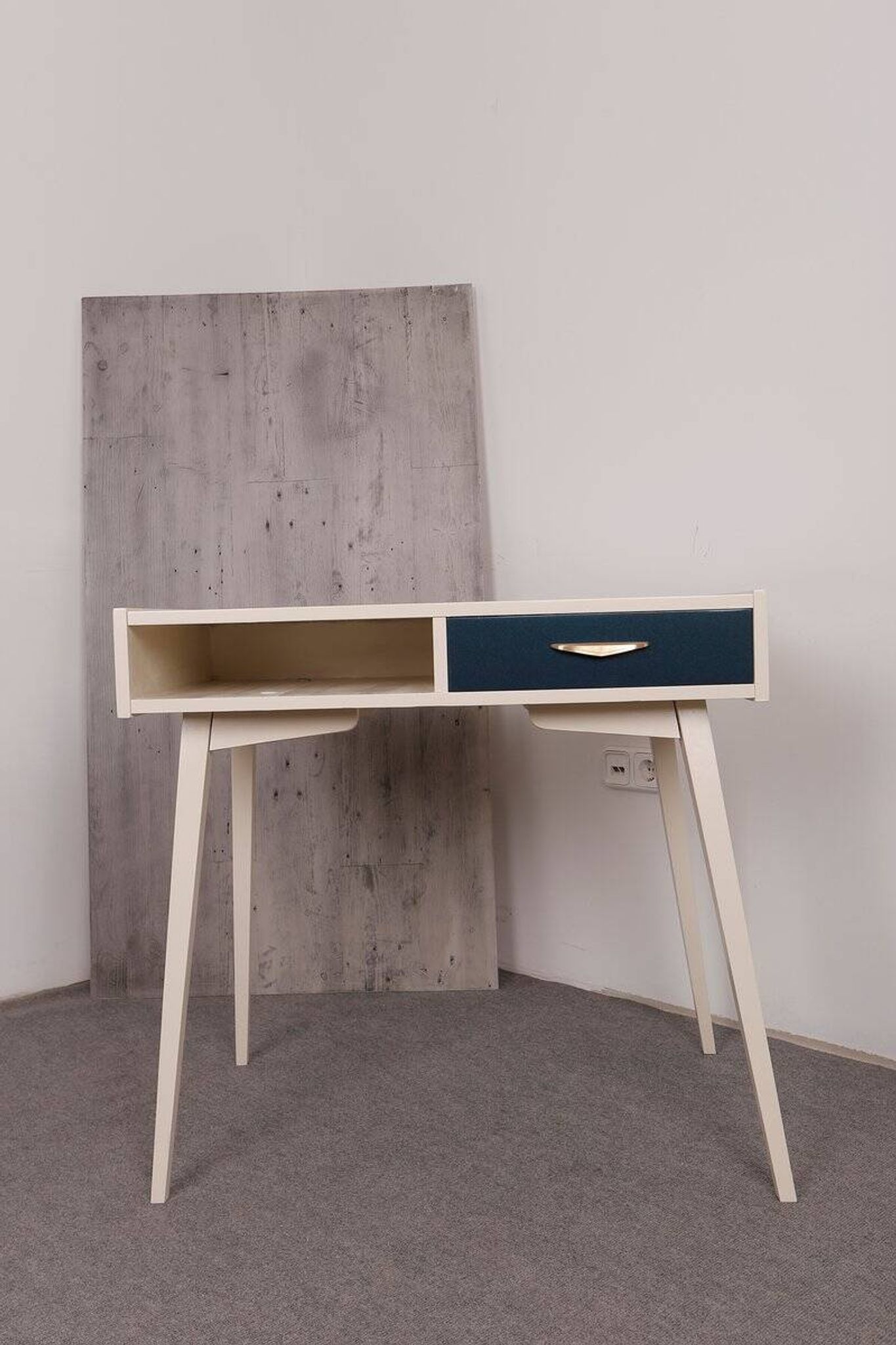 Mid-Century desk/console in dark blue and beige painted wood – Hungarian design from the 1960s.