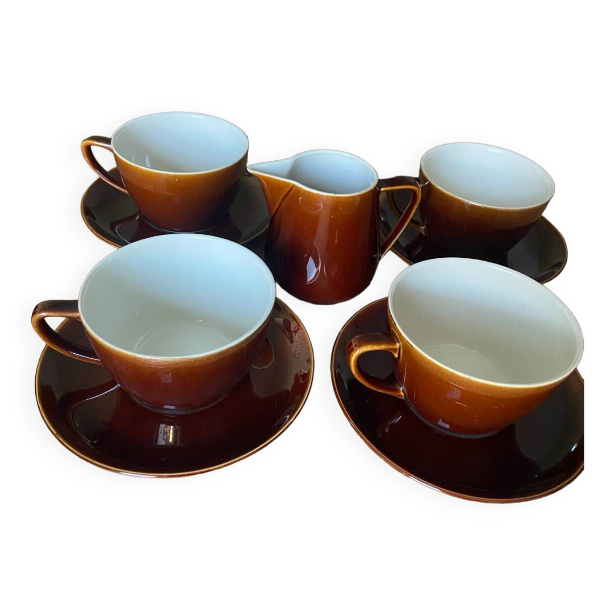 Set of 4 large cups + saucers + milk jug