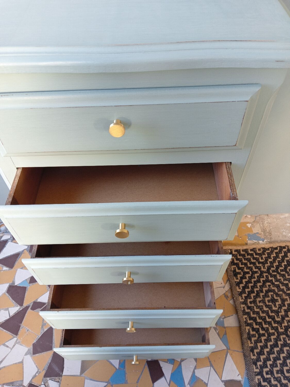 Dresser