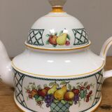 Villeroy teapot and Boch basket model