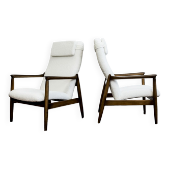 Pair of white boucle gfm 64 high back armchairs by edmund homa, 1960s