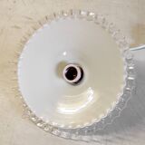 Pleated opaline lampshade with its fitting and E27 socket - mid 20th century.