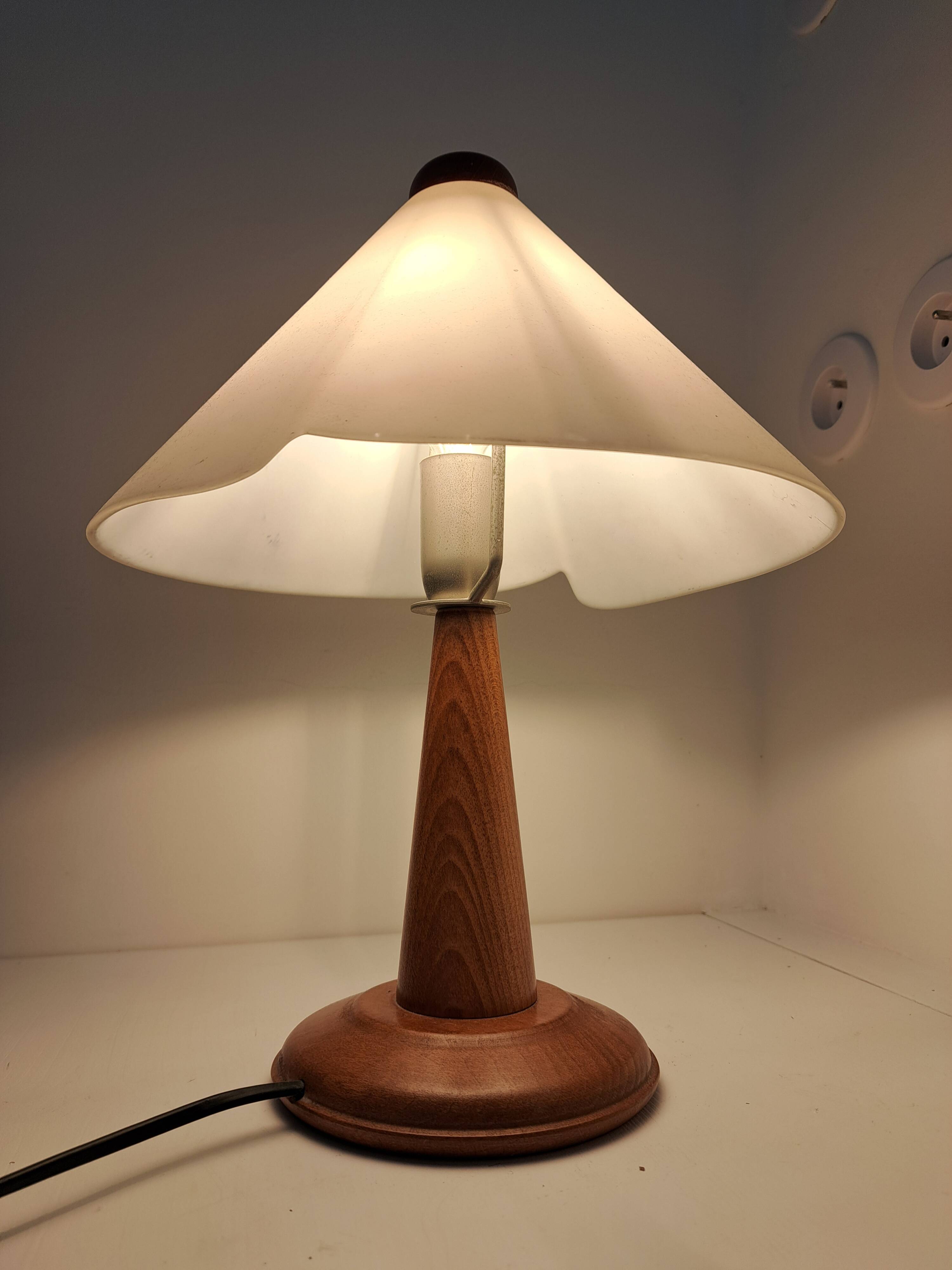 Vintage hem glass lampshade bedside lamp