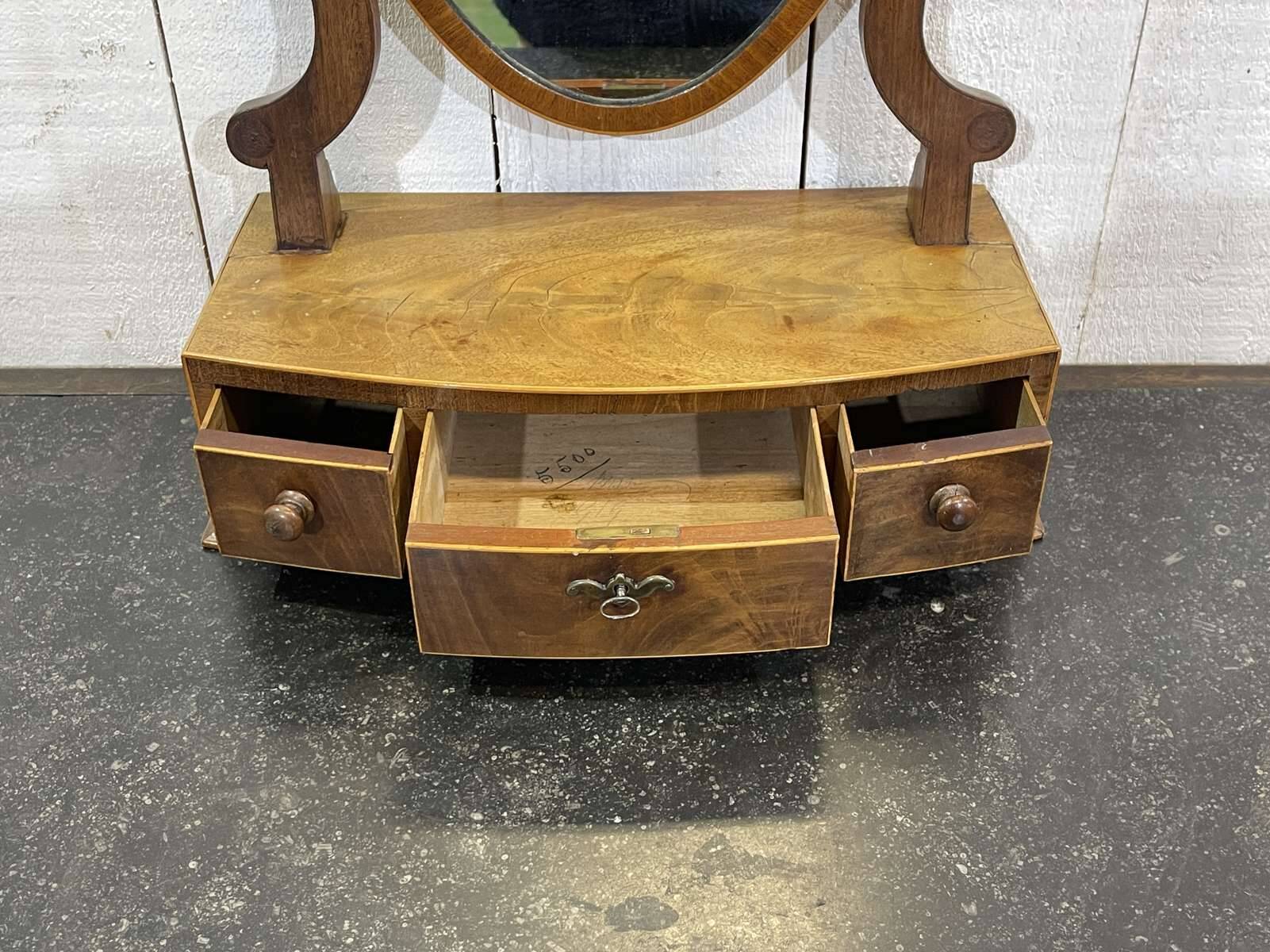 English mahogany dressing table from the late 19th century.