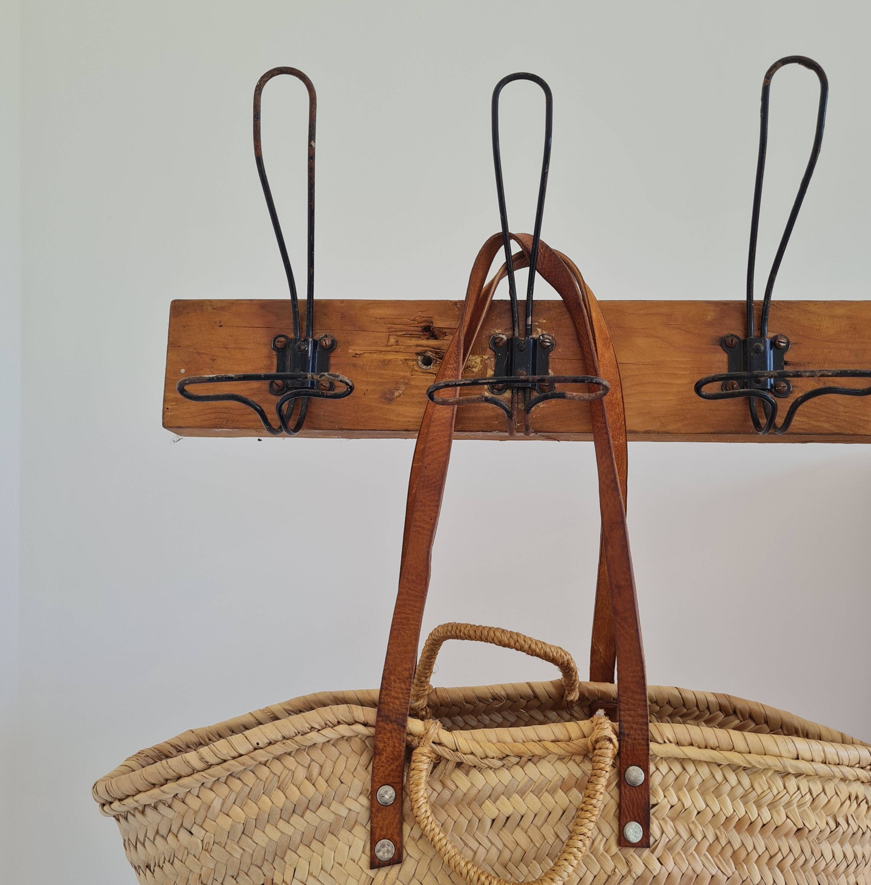 Antique wooden wall coat rack with metal hooks L200