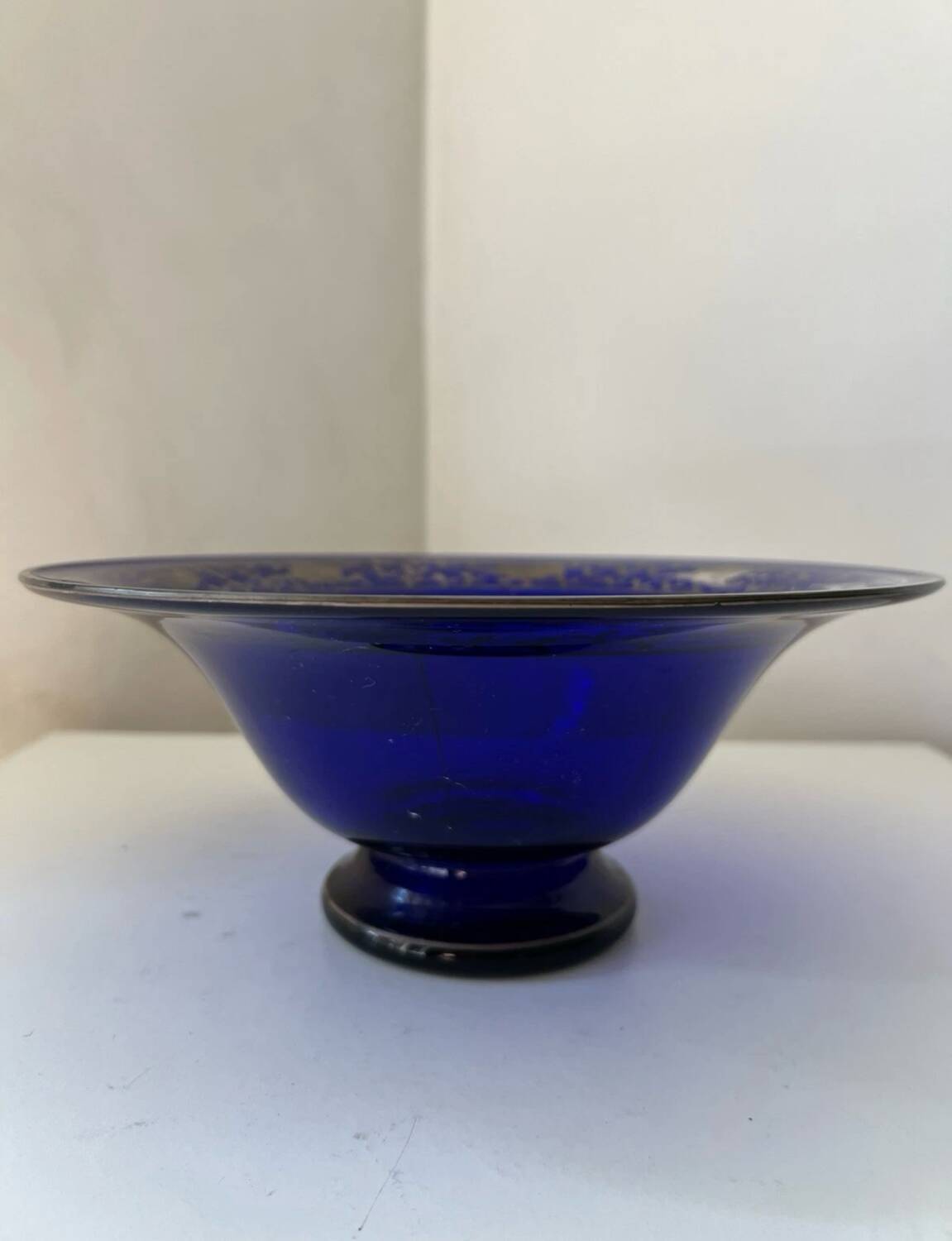 Cobalt blue glass bowl with Art Deco bird decor