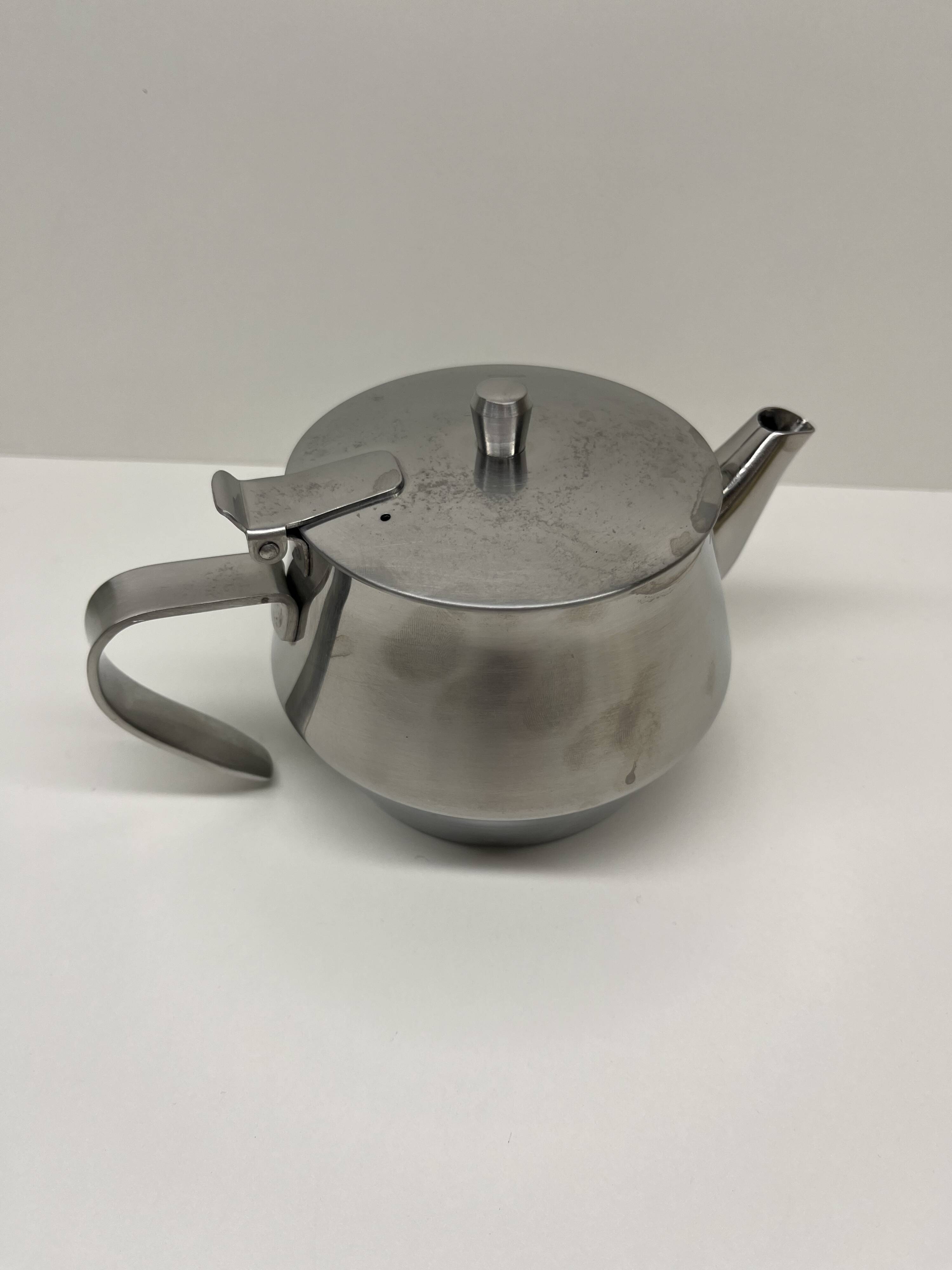 Stainless steel teapot