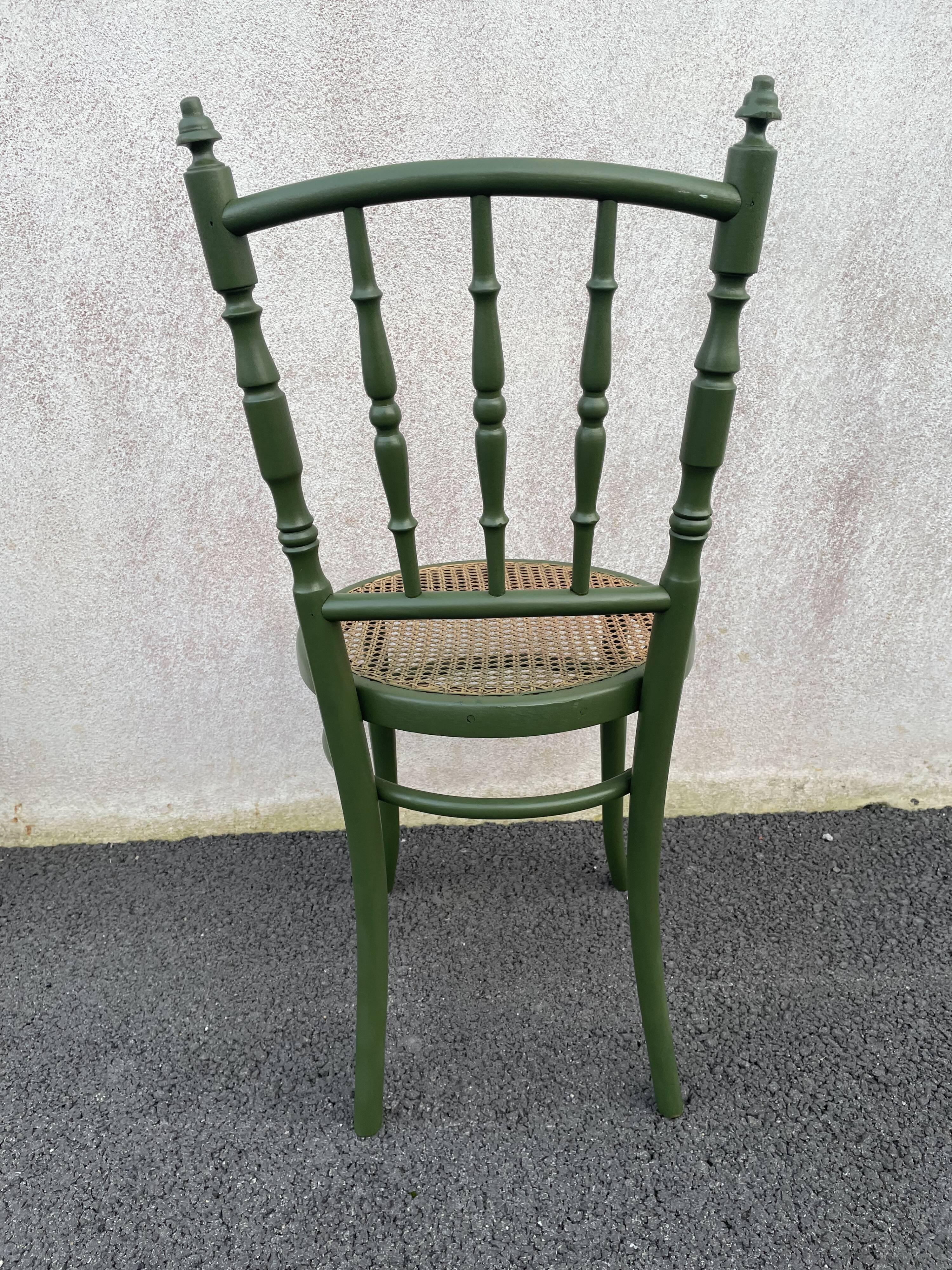 Mundus label canned chair