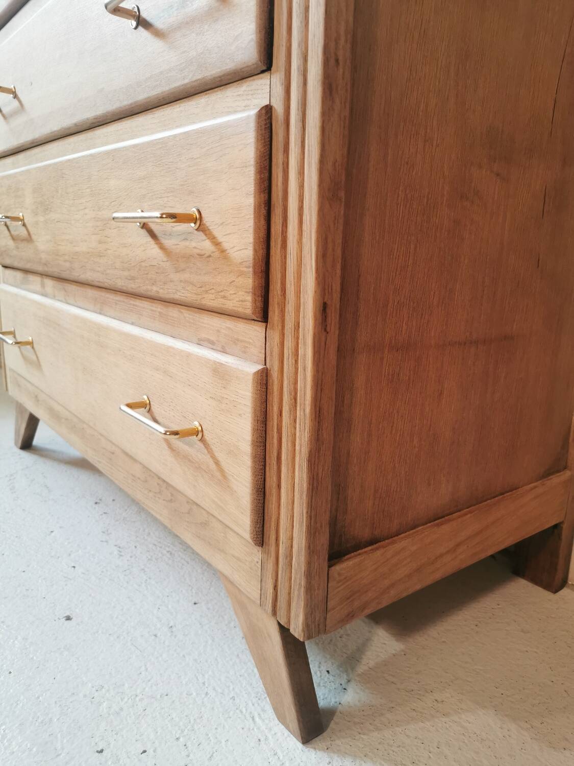 Vintage chest of drawers
