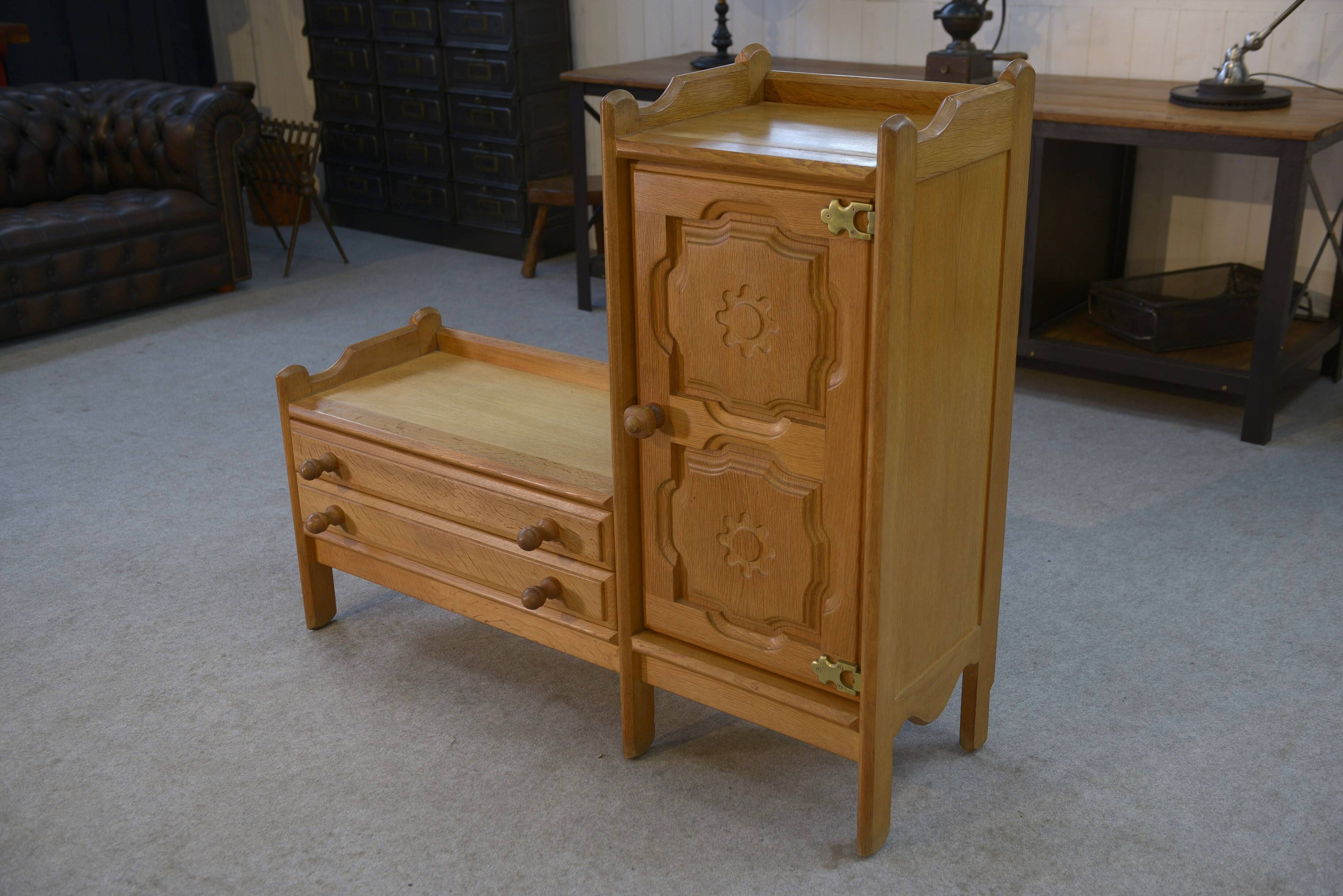 Oak entrance cabinet by Guillerme and Chambron 1960