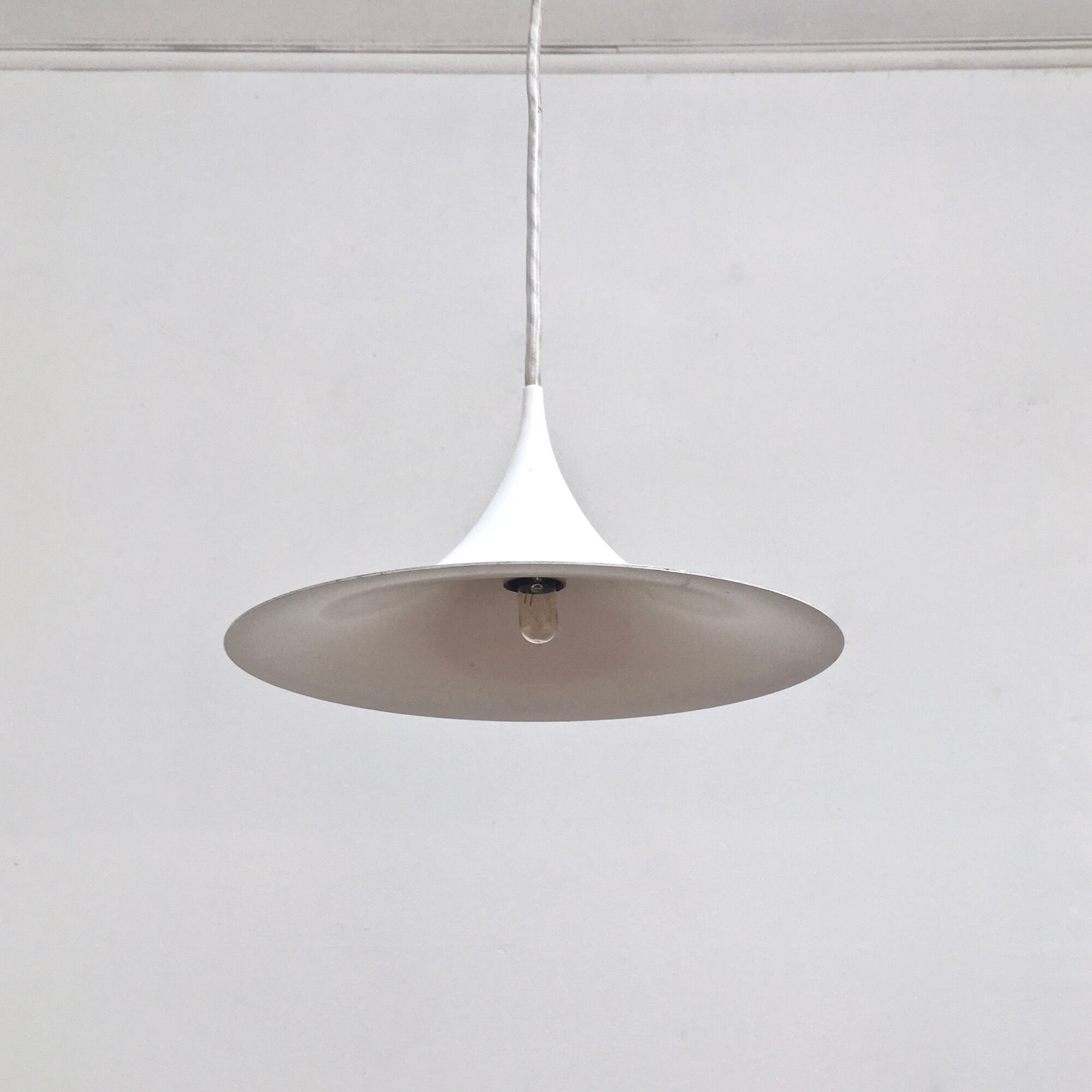 Suspension semi par claus bonderup & torsten thorup