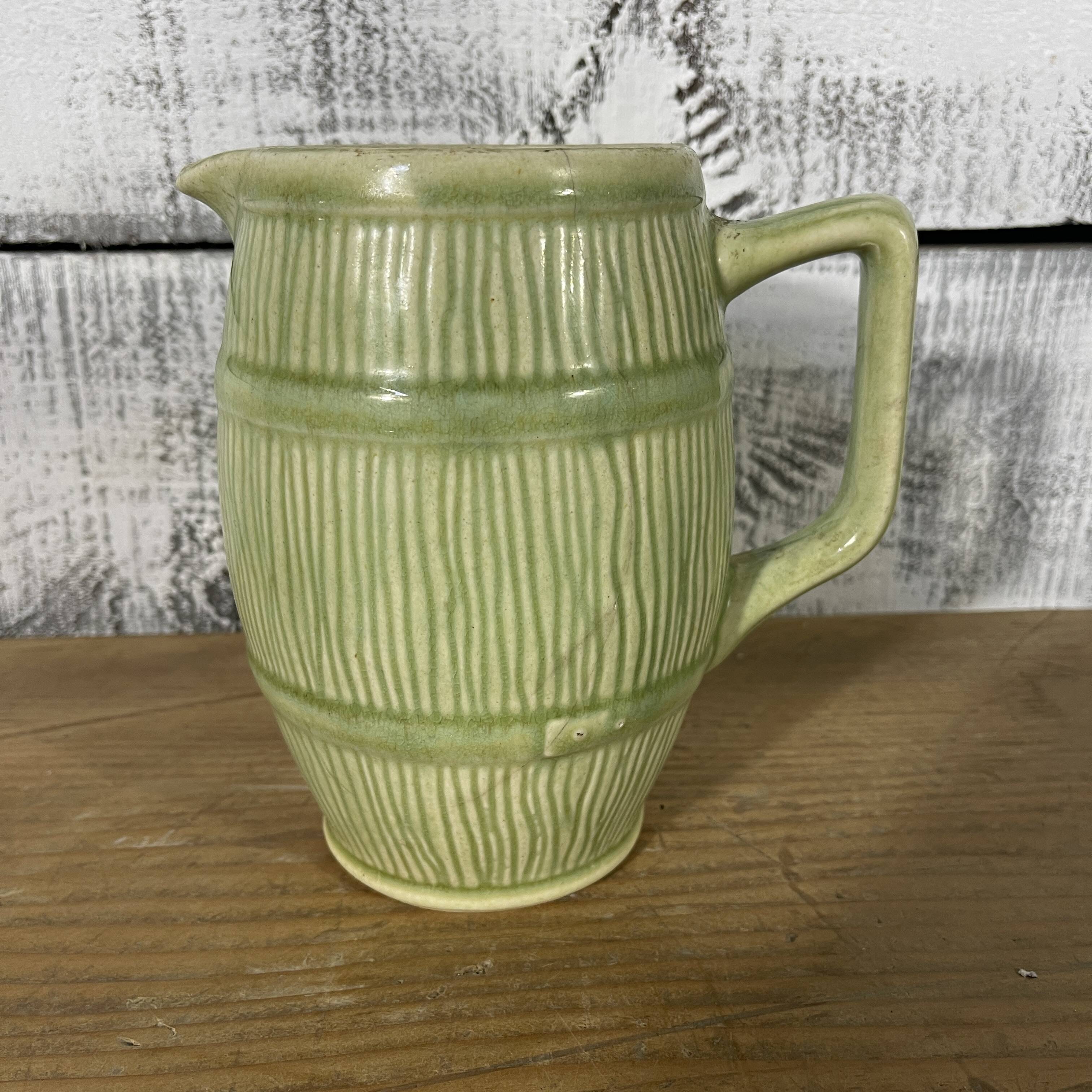 Pichet vintage tonneau