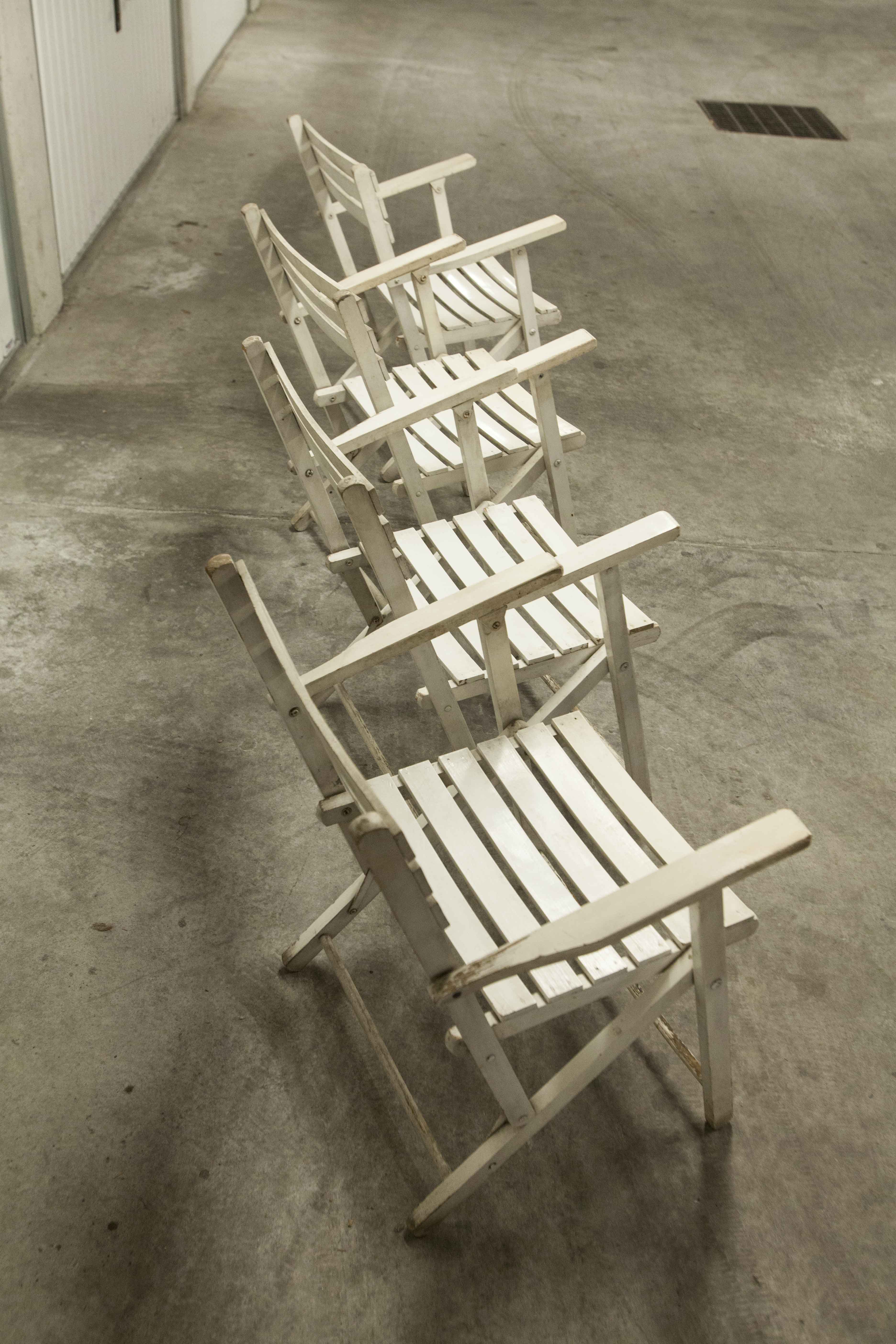 Garden furniture table and 4 armchairs 60's in its juice