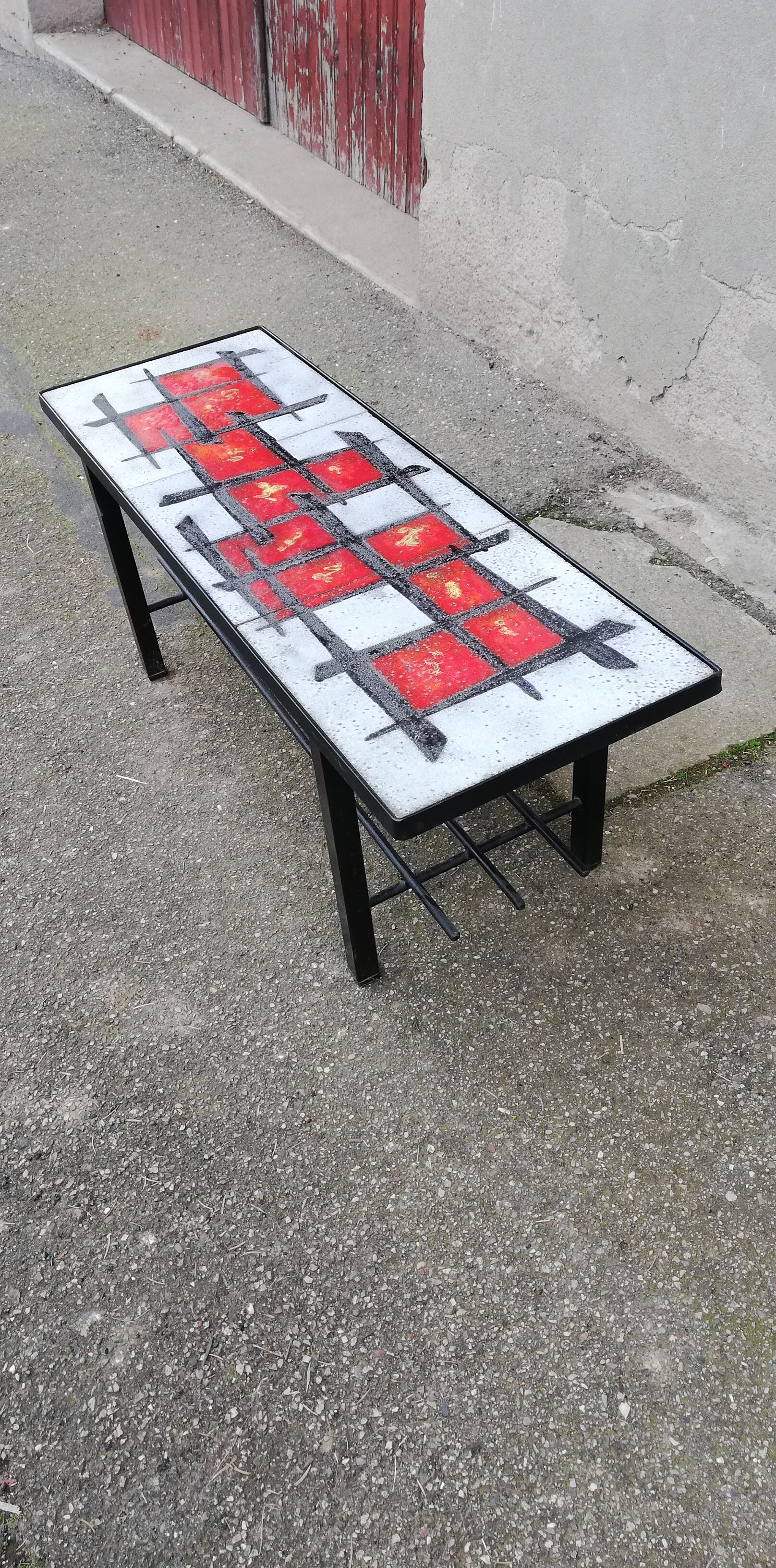 Vintage coffee table metal and lava stone