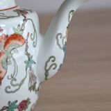 Chinese hand painted teapot Jingdezhen