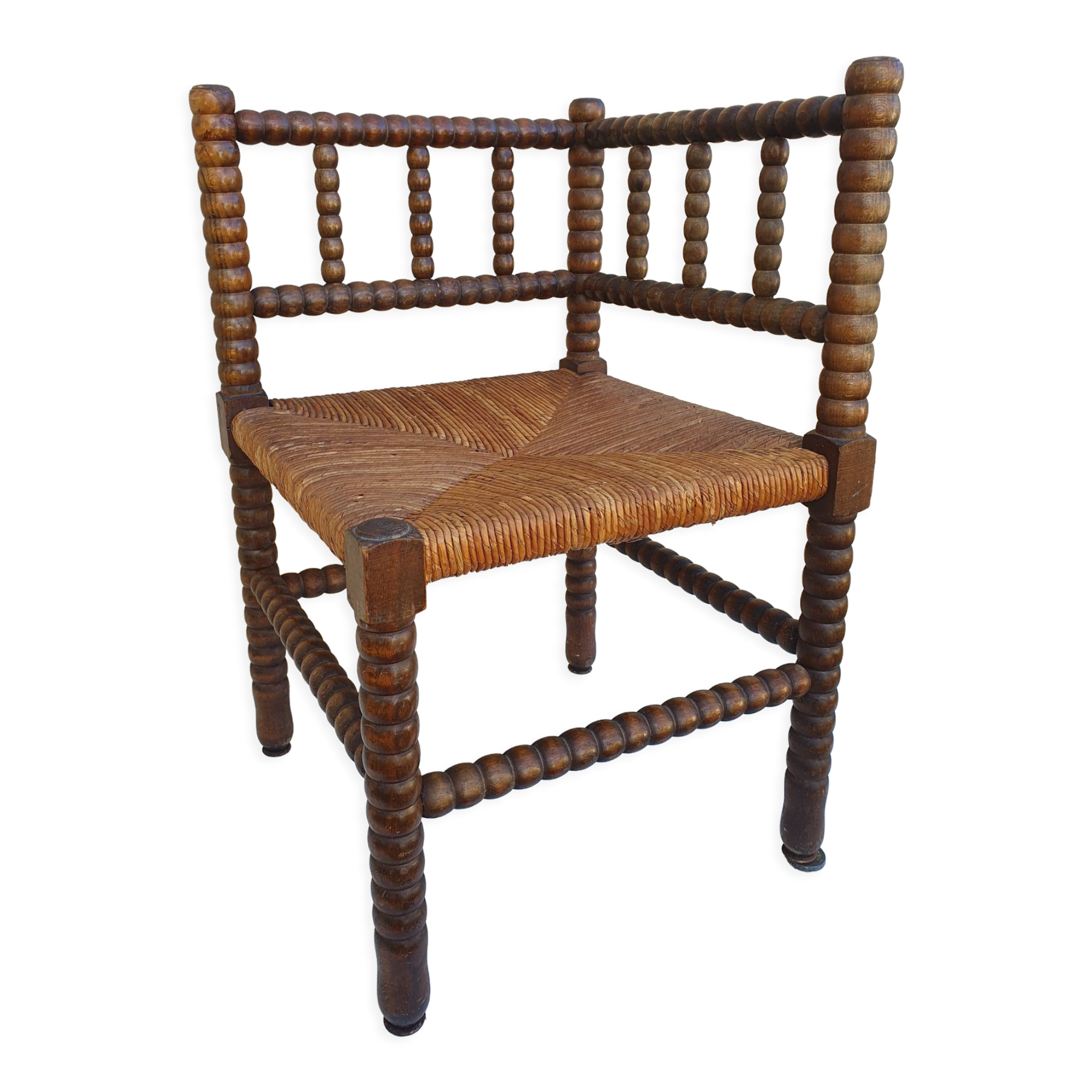Corner armchair turned rosary style