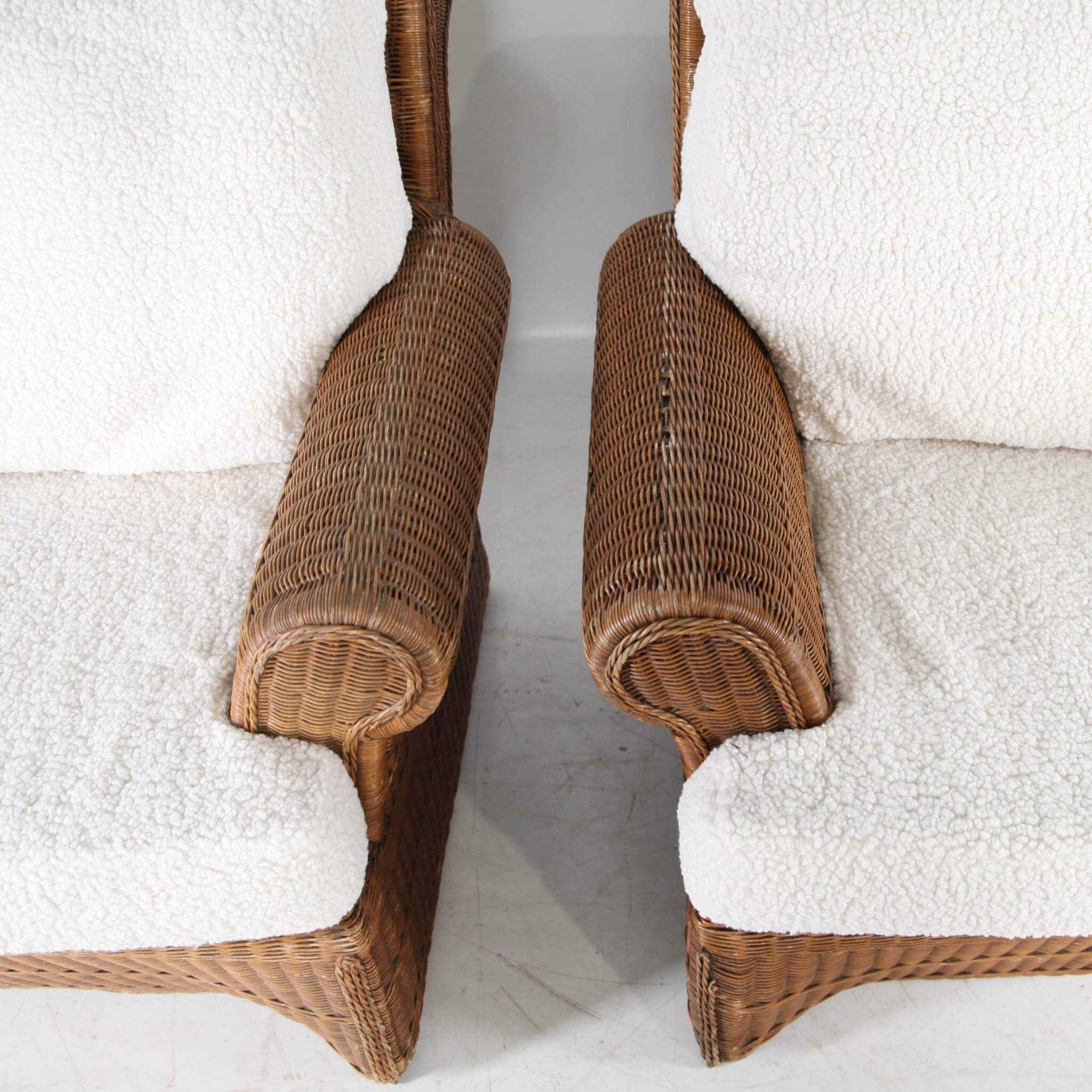 Wicker lounge