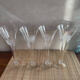 4 champagne flutes in crystal engraved Marguerite