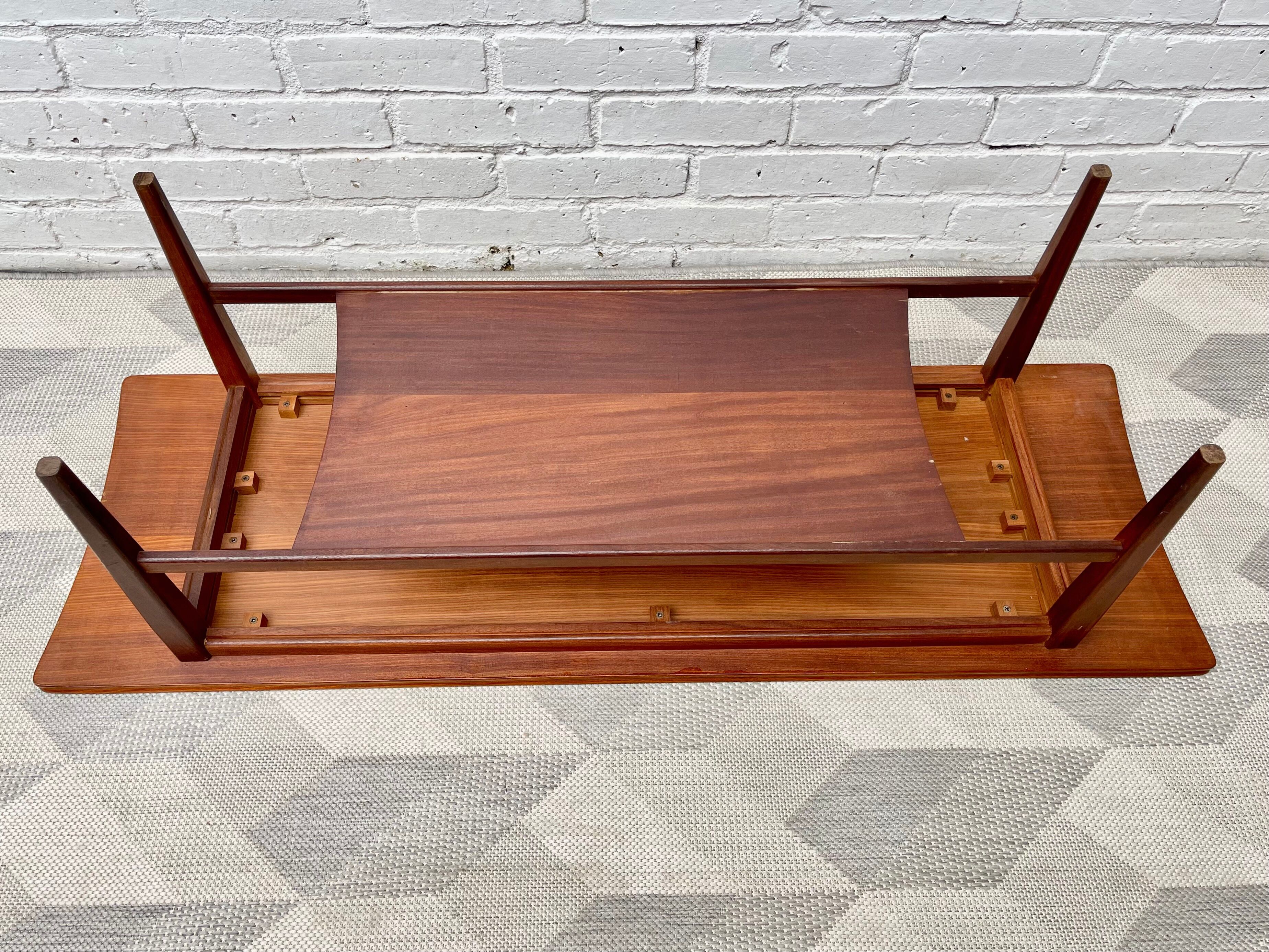 Vintage teak coffee table with shelf